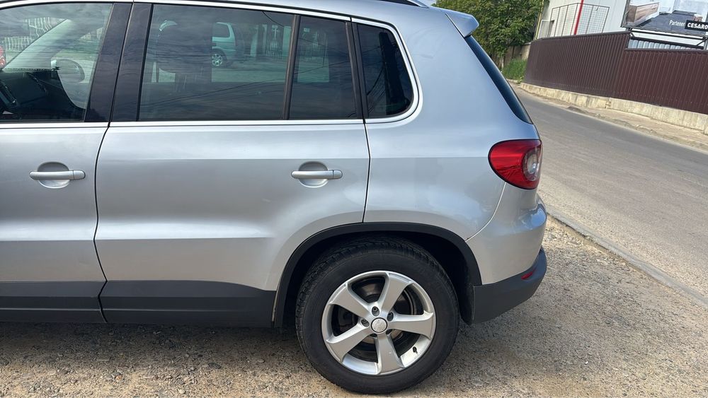 VOLKSWAGEN Tiguan 2012 — imagine 4
