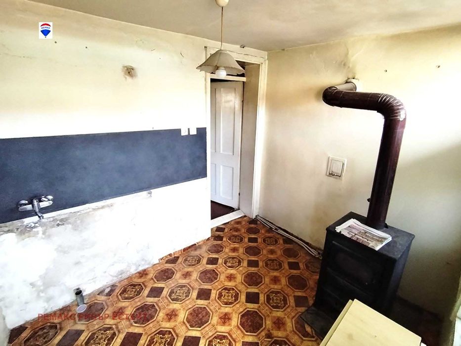 Продава се Къща в Русе, Тракцията - 37 кв.м за 441 €/кв.м - Снимка #5