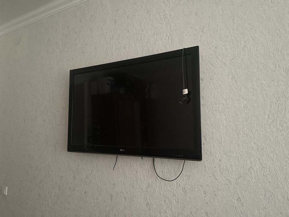 Продам LG телевизор