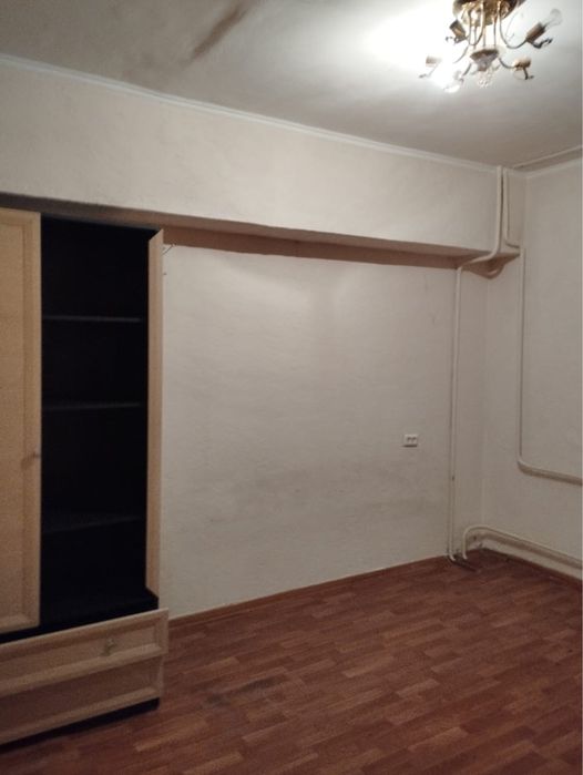 Сдам 2 комнатную квартиру.