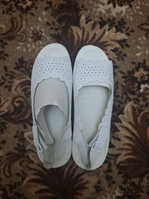 Босоножки unichel