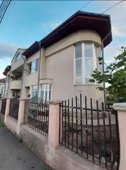 Duplex Ticleni 98m2 plus curte interioara