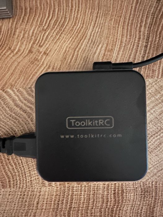 Adaptor alimentare ToolkitRC ADP100 20V 5A (100W) – Nou
