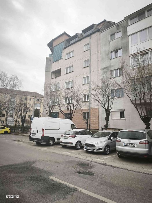 Garsoniera spațioasă,bucătărie separată,utilată, Cireșica (Arieșului)