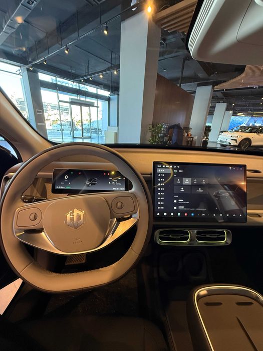 Leapmotor B10 2025 | Avtosalondan choyxona - sovg'aga!