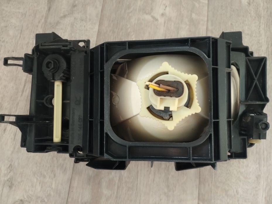 Фара audi 80 B3 правый оригинал