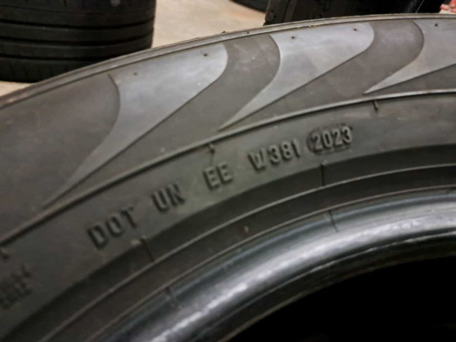 * 2 anvelope 215/65 R17 Pirelli