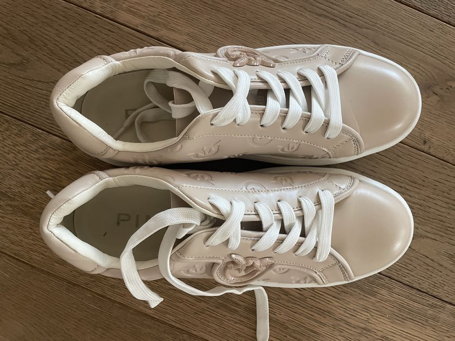 Сникърси Pinko Yoko 06-40 размер