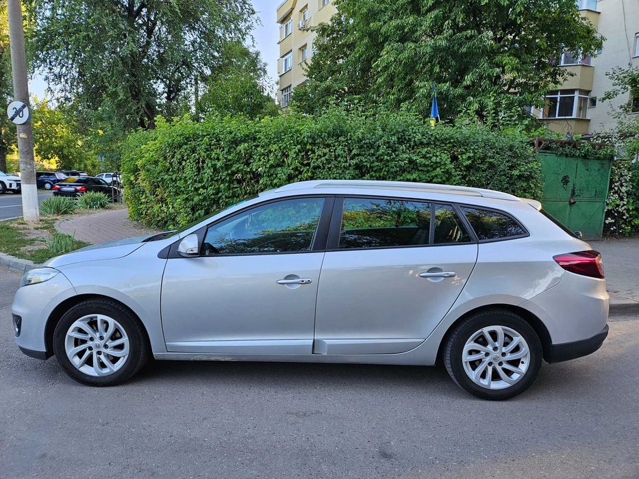 RENAULT Megane 2013 — imagine 3
