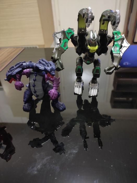 Бакуган,Бен тен,лего минифигурки серия 5 и Monster School минифигурка