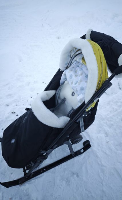 Продам санки-коляску Nika