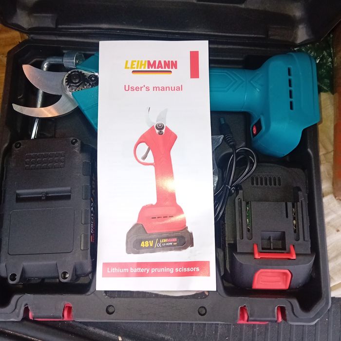 Vând Foarfecă de tăiat