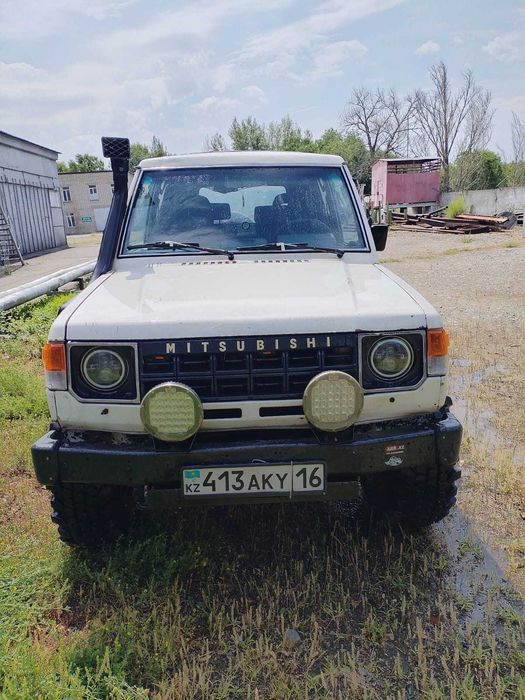 Mitsubishi Pajero продам