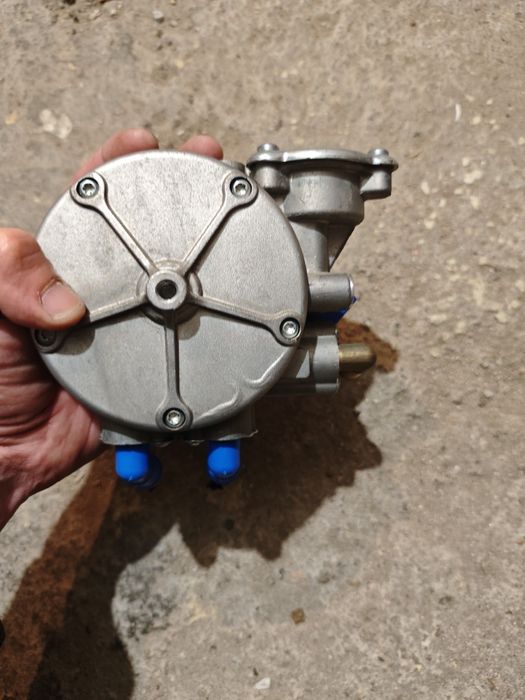 Изпарител/редуктор за Газов Инжекцион