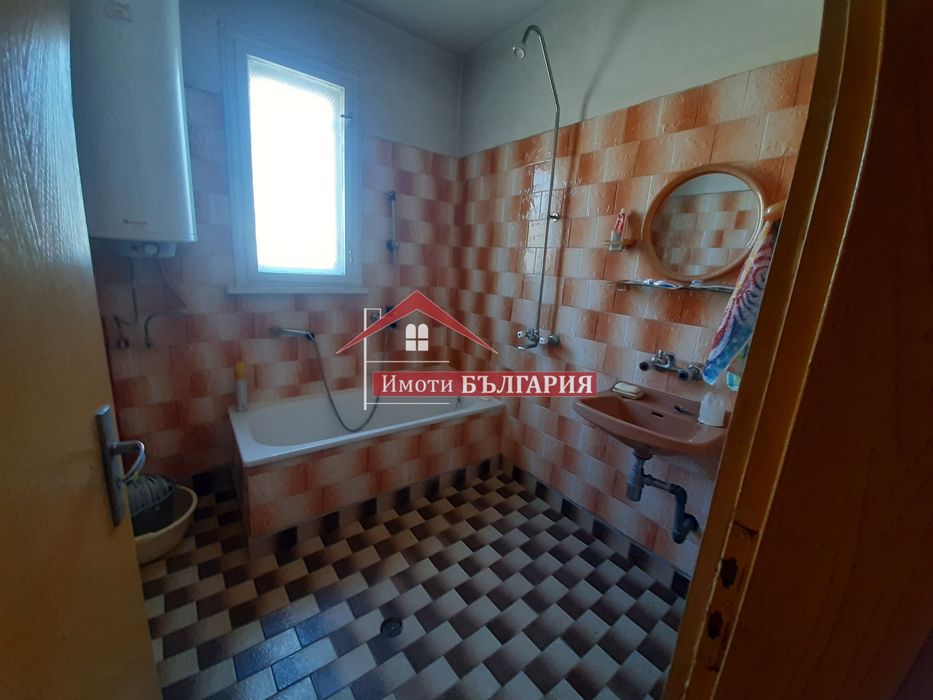 Продава се Многостаен апартамент в Карлово - 145 кв.м за 656 €/кв.м - Снимка #8