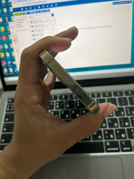 Apple iPhone 12pro 128 g в идеальном состоянии