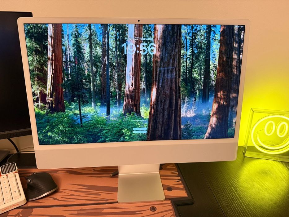iMac M3, 8GB, 24 inchi, ca nou, dar nu am cutie