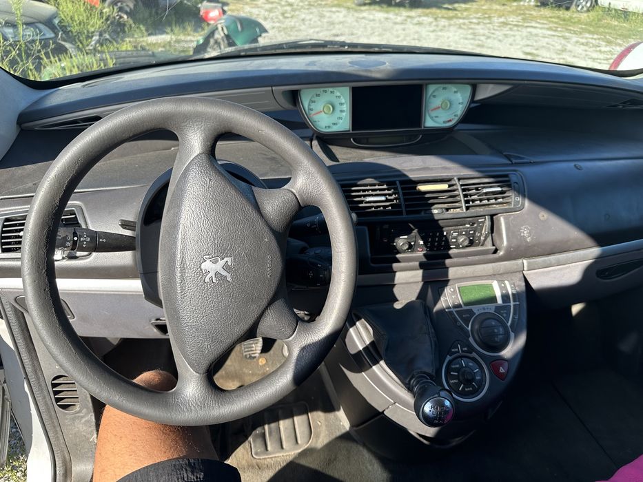 Пежо 807 2.0 ХДИ 2004 Г 6 ск само на части