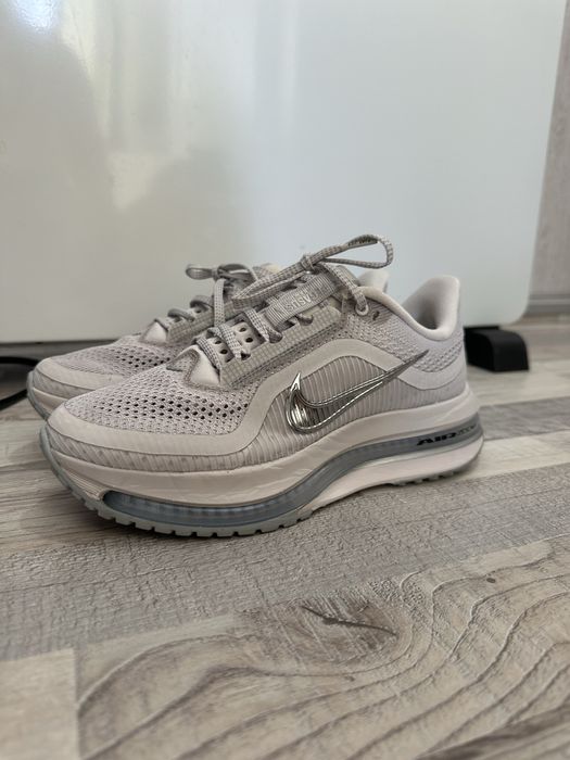 Nike Pegasus Premium