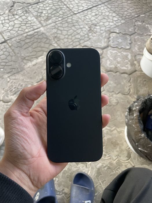 Продается iPhone 16 на 128 ГБ