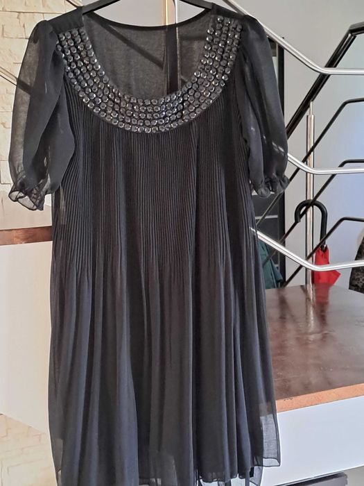 Rochie neagra,eleganta,marimea 42.