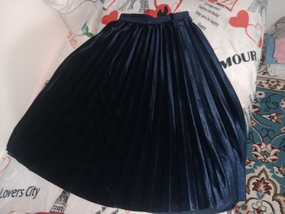 Юбки и кофта по выгодной цене