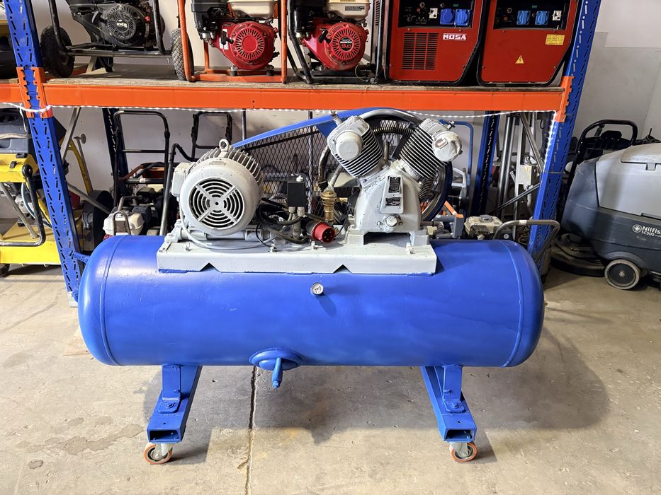 Compresor aer trifazic profesional