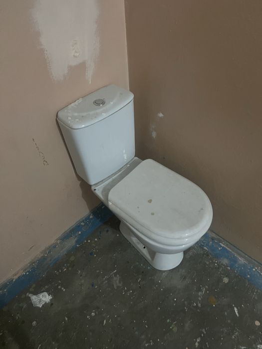 Продаётся туалет