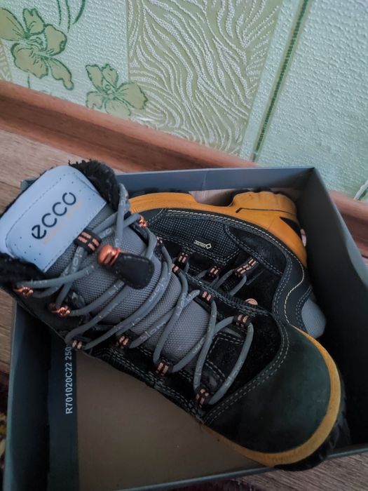 Ecco  зимние сапоги р.31