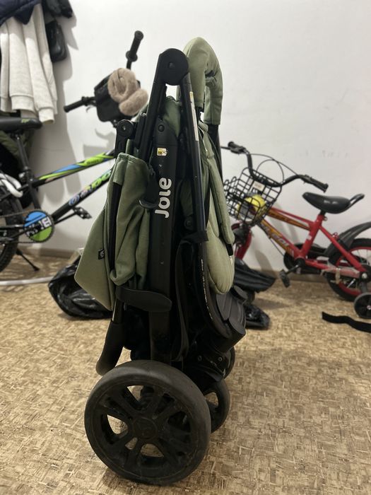 Продам коляску JOIE