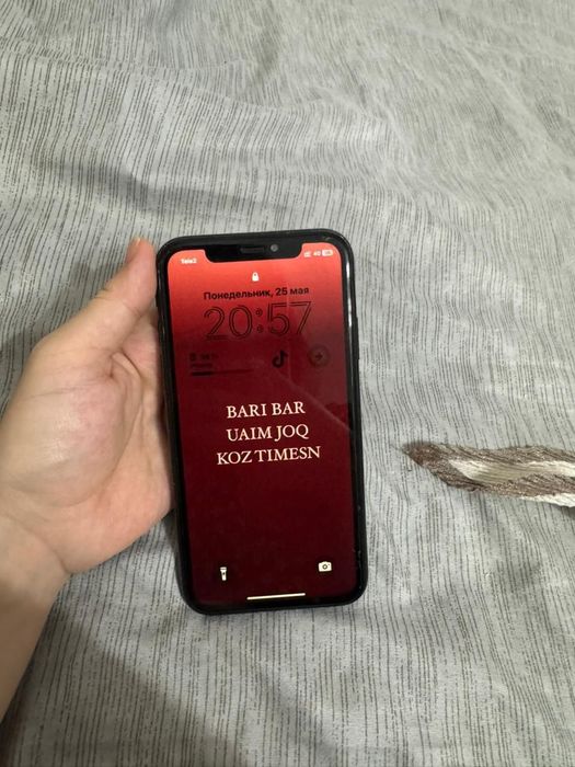 iPhone XR 64GB В идеальном состоянии