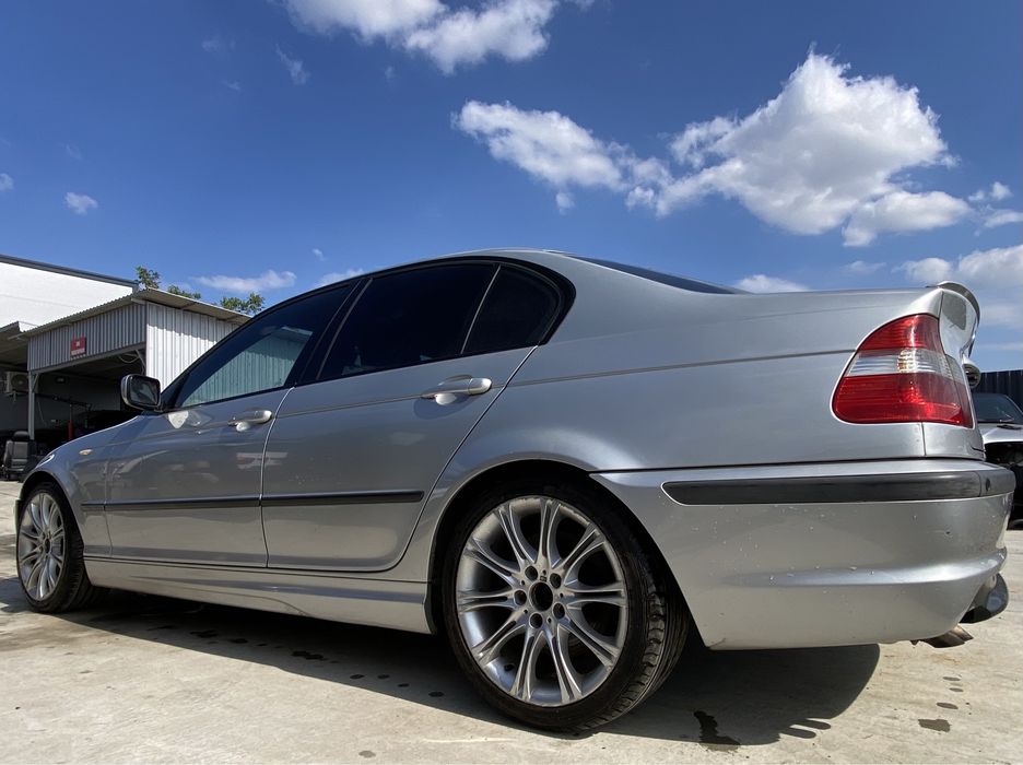 Dezmembrez BMW 330d 204 cp, automat,Tech 2 ,Recaro,Xenon, Hk, jante M