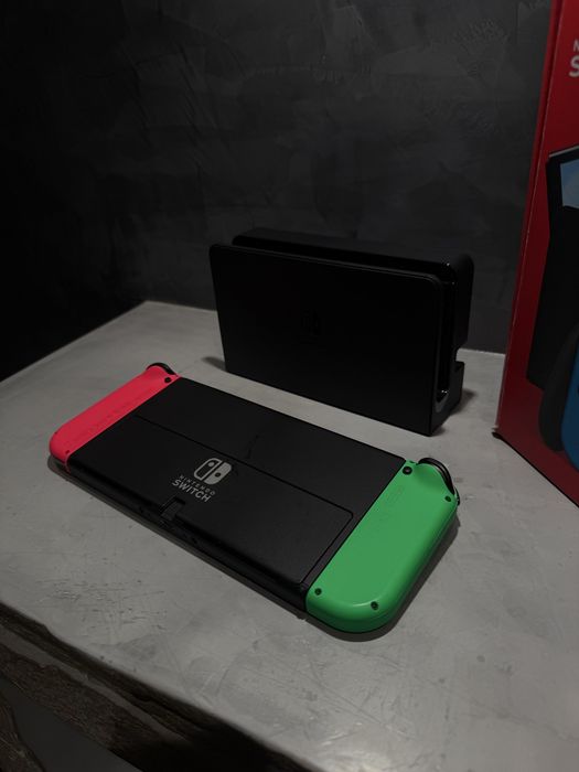 КАТО НОВО Nintendo Switch OLED + Pokemon Violet
