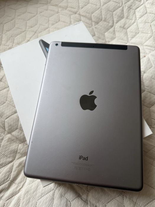 Продавам Ipad Air 2 16gb Cellular