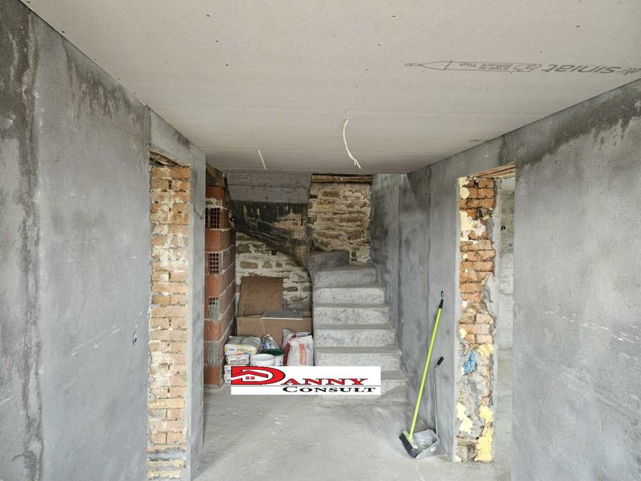 Продава се Къща в Велико Търново, Акация - 150 кв.м за 350 €/кв.м - Снимка #10