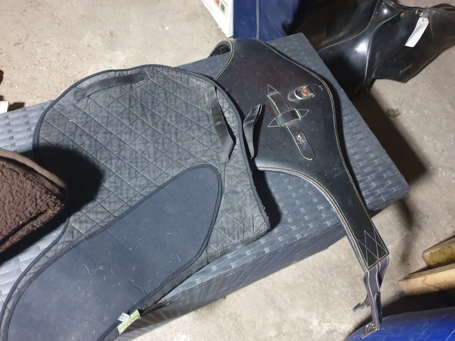 Седла и принадлежности