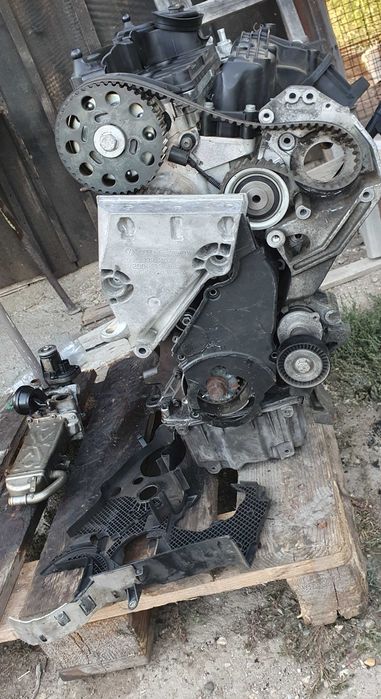 Motor complet fără anexe 1.6 tdi CAY