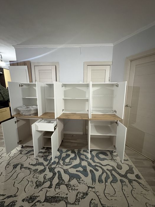 Продам кухонный гарнитур новый