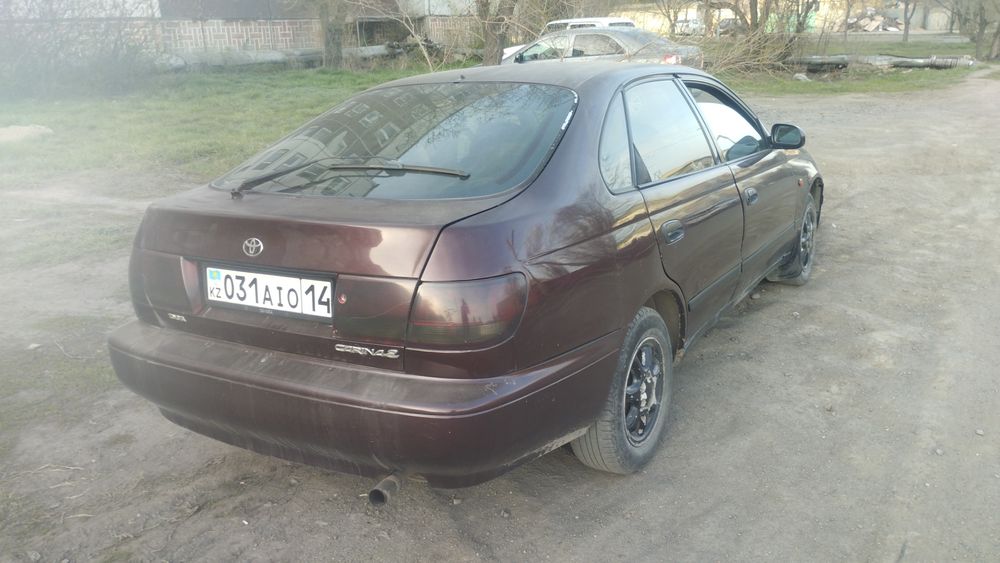 Продам Тайота Карина Е Хэтчбек