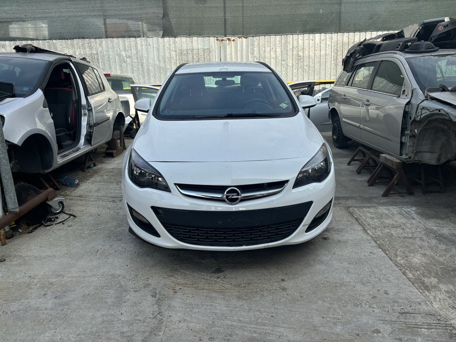 Cutie viteze  6+1 opel astra j 1.4  NET turbo benzina