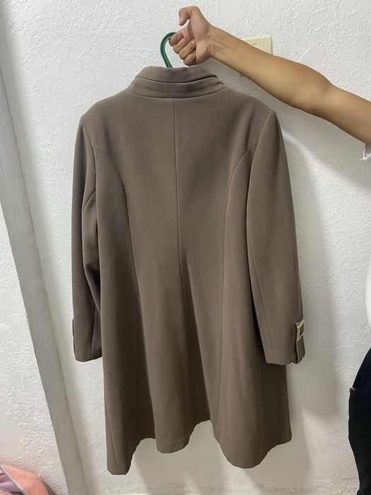 продам пальто женская