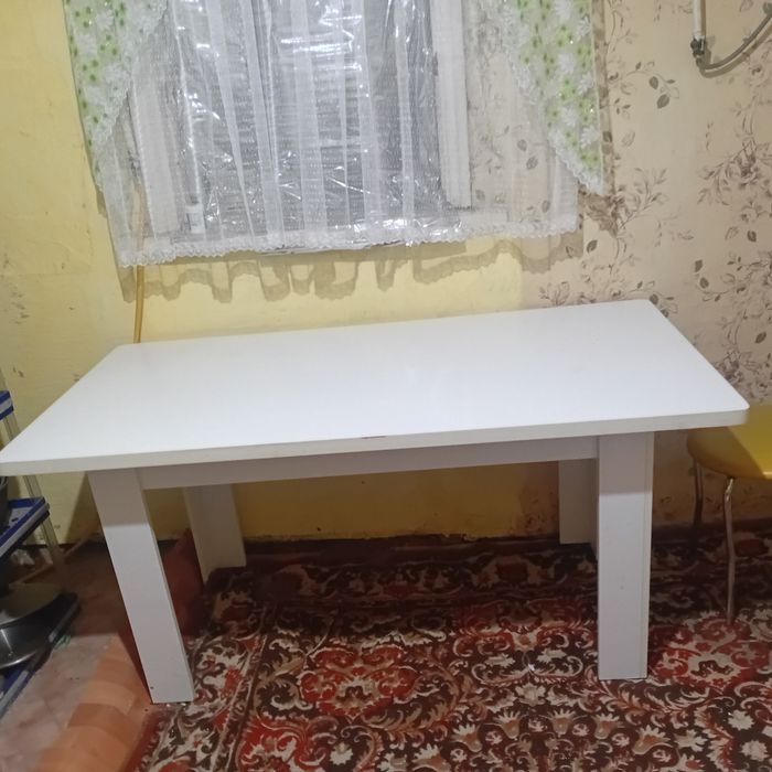 Стол кухонный...