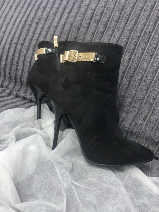 Ботиночки замшевые 36-37