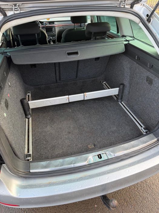 Skoda Superb 2011 2.0 TDI automata