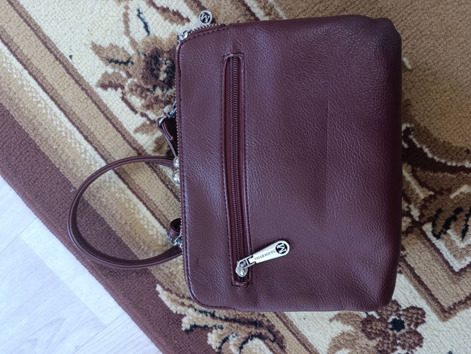 Продам кожаную сумочку