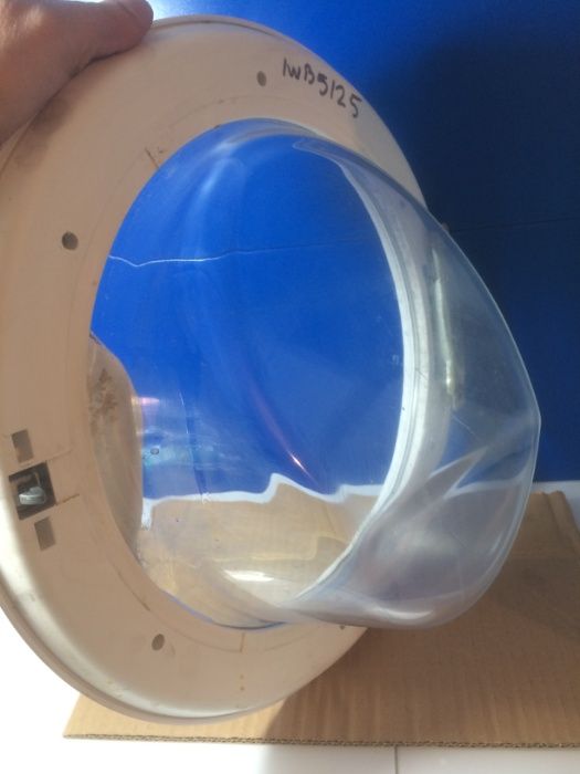 Usa masina de spalata Indesit, hublou