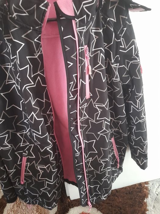 Дамско тънко яке, подходящо за пролет, есен