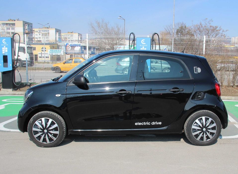 Smart ForFour  EQ LED  нов внос Германия