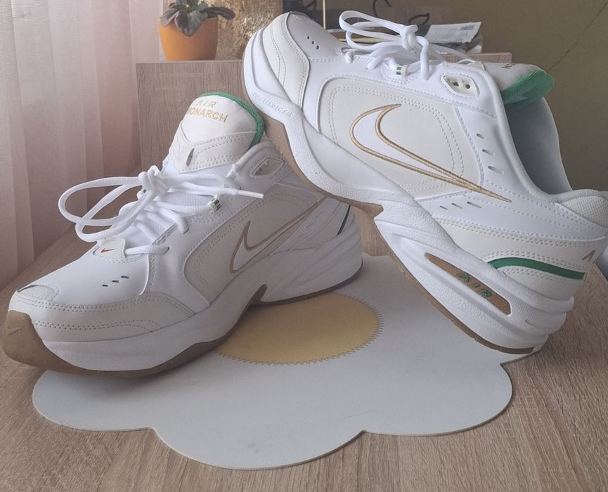 Маратонки  NIKE MONARCH номер 46