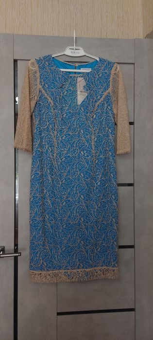 Продам платье новое